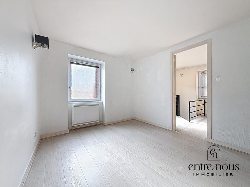 Immeuble - 153 m² - 5 pièces