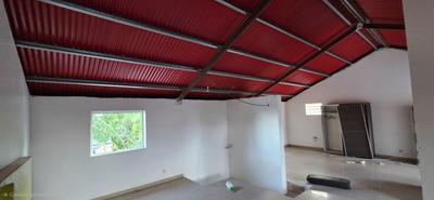 Maison - 198 m² - 9 pièces