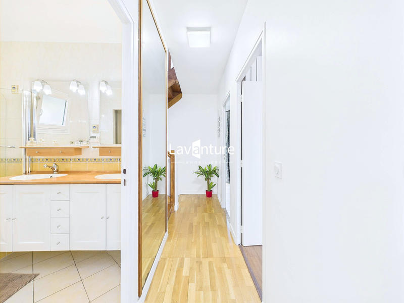 Maison contemporaine - 119 m² - 5 pièces