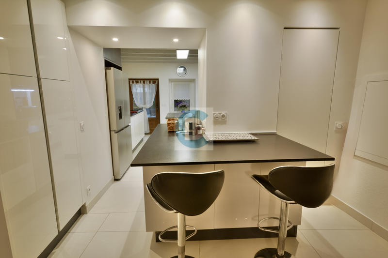 Ferme - 270 m² - 8 pièces