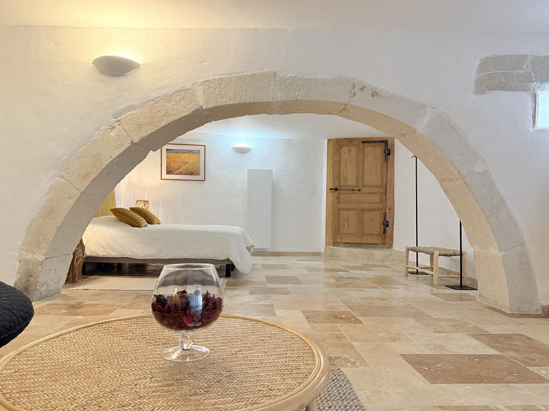 Maison - 238 m² - 9 pièces