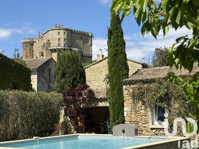 Maison - 322 m² - 11 pièces