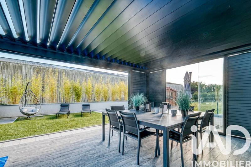 Maison - 140 m² - 6 pièces