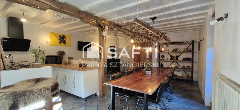 Maison - 205 m² - 10 pièces