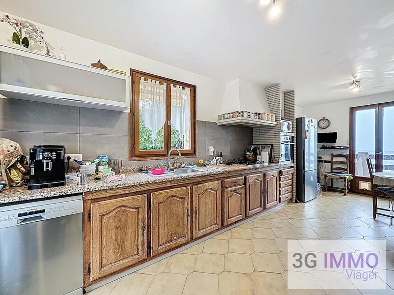 Viager - Villa - 210 m² - 8 pièces