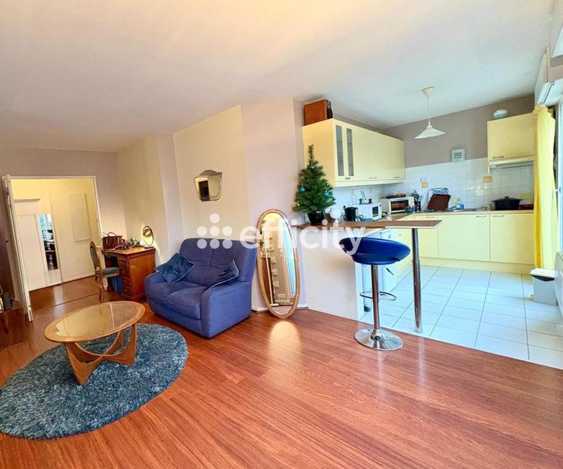 Appartement ancien - 44 m² - 2 pièces