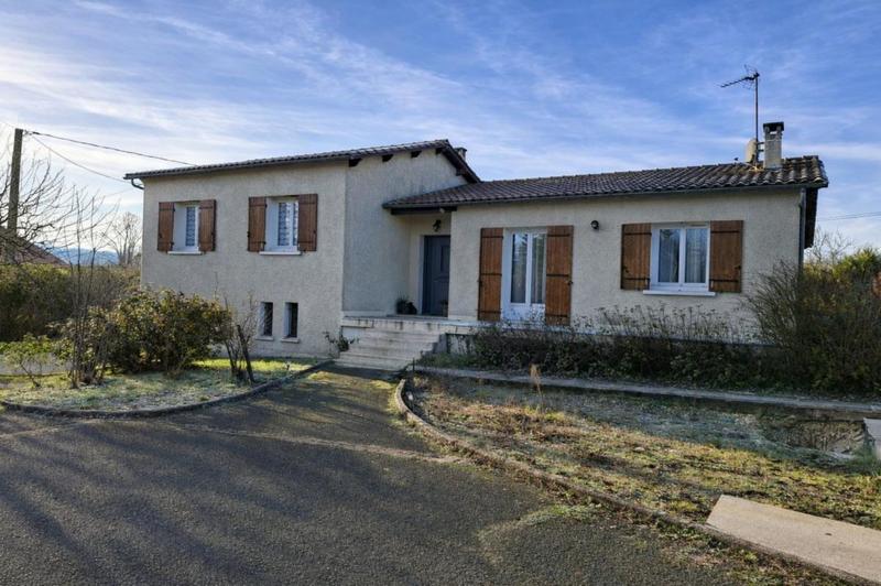 Maison - 140 m² - 5 pièces