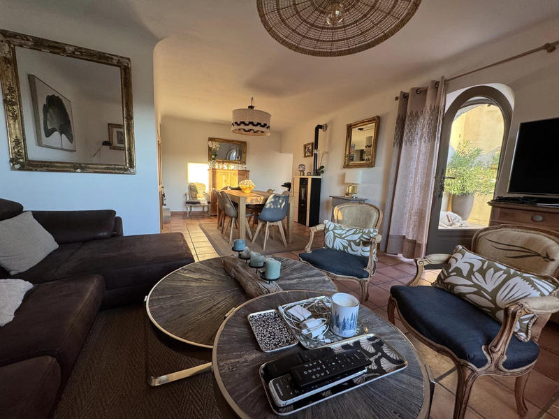 Maison traditionnelle - 95 m² - 3 pièces