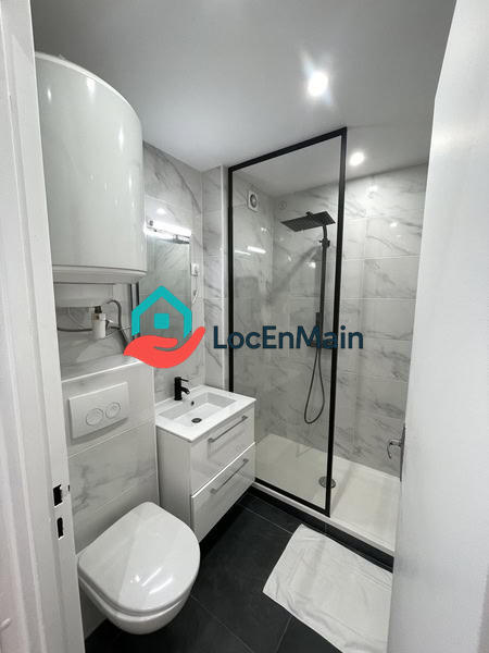 Studio - 25 m² - 1 pièce