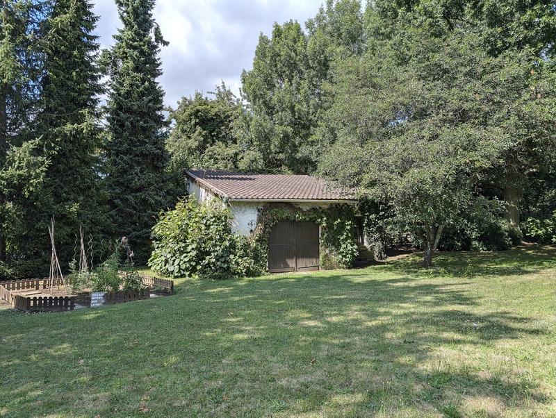 Maison - 320 m² - 11 pièces