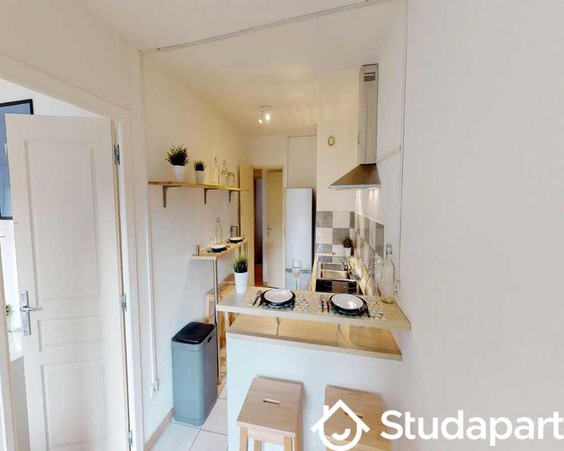 Chambre - 70 m² - 1 pièce