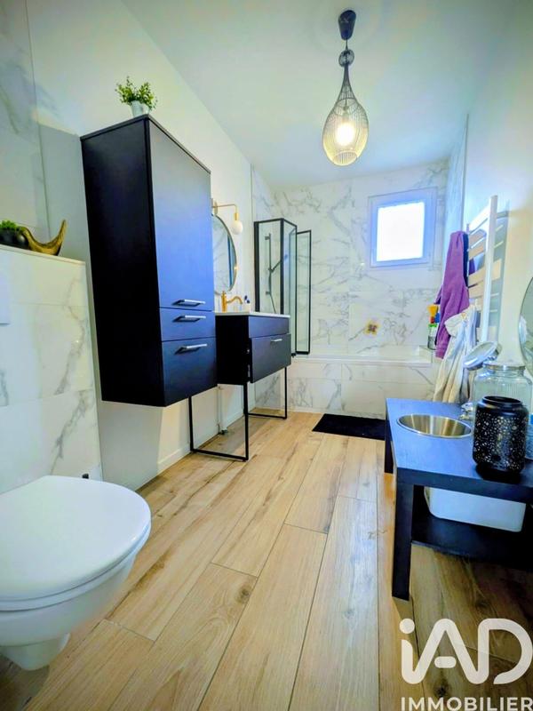 Maison - 96 m² - 4 pièces