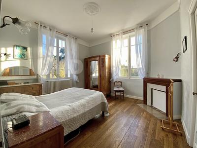 Maison - 147 m² - 7 pièces