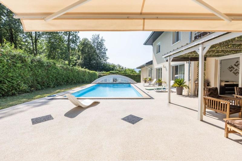 Villa - 185 m² - 6 pièces