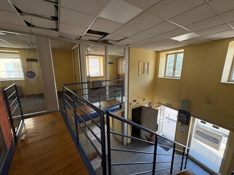 Local commercial - 288 m²