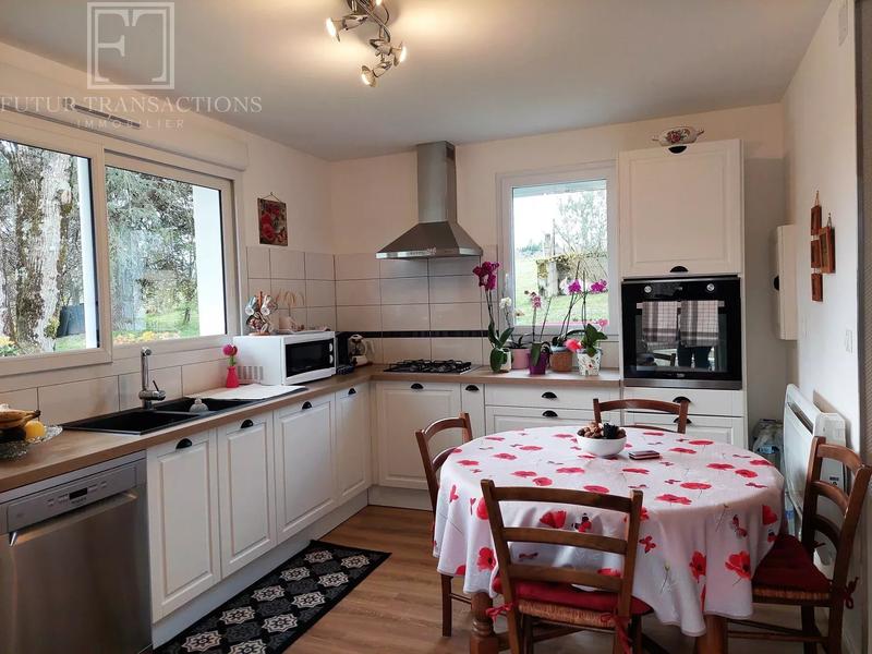 Maison - 160 m² - 7 pièces