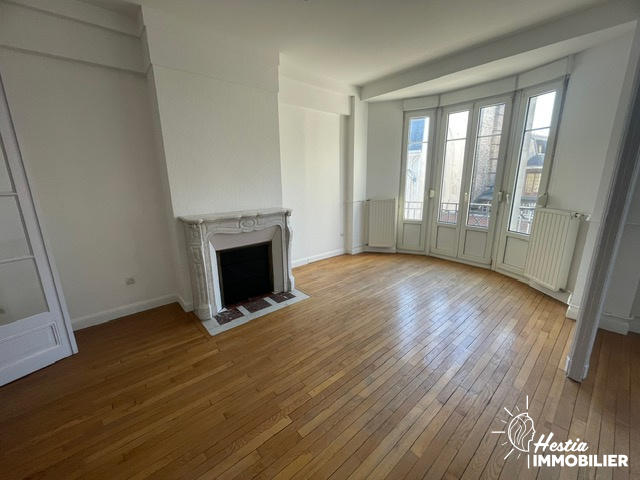 Appartement - 107 m² - 6 pièces