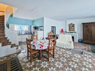 Maison - 155 m² - 5 pièces