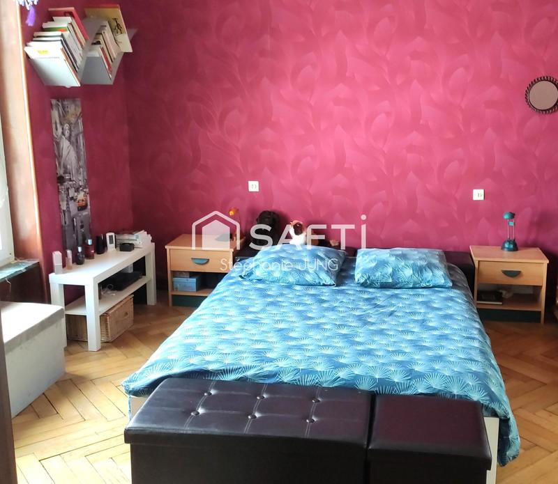 Maison - 183 m² - 8 pièces