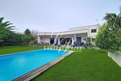 Maison - 175 m² - 6 pièces