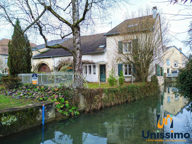 Maison - 194 m² - 7 pièces