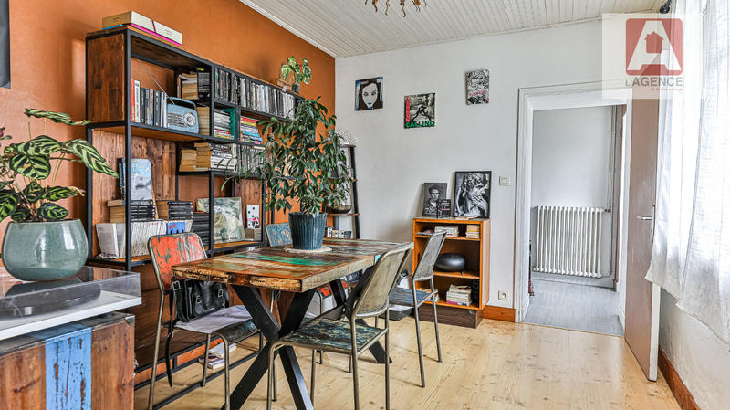 Maison - 101 m² - 5 pièces