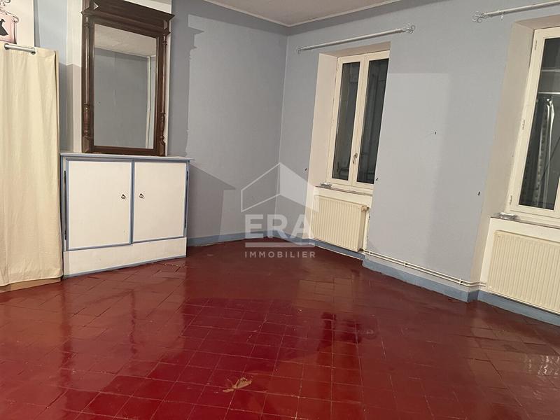 Maison - 261 m² - 7 pièces