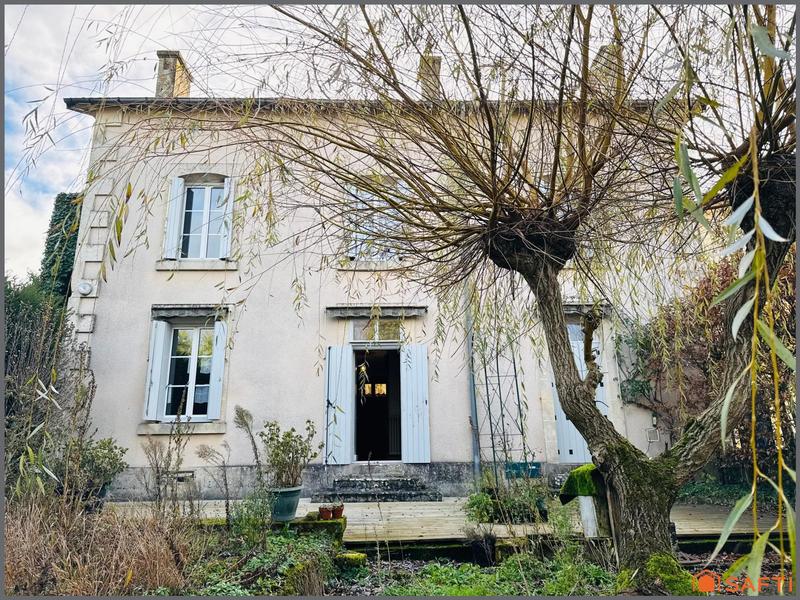 Maison - 159 m² - 7 pièces