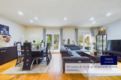 Maison - 130 m² - 5 pièces