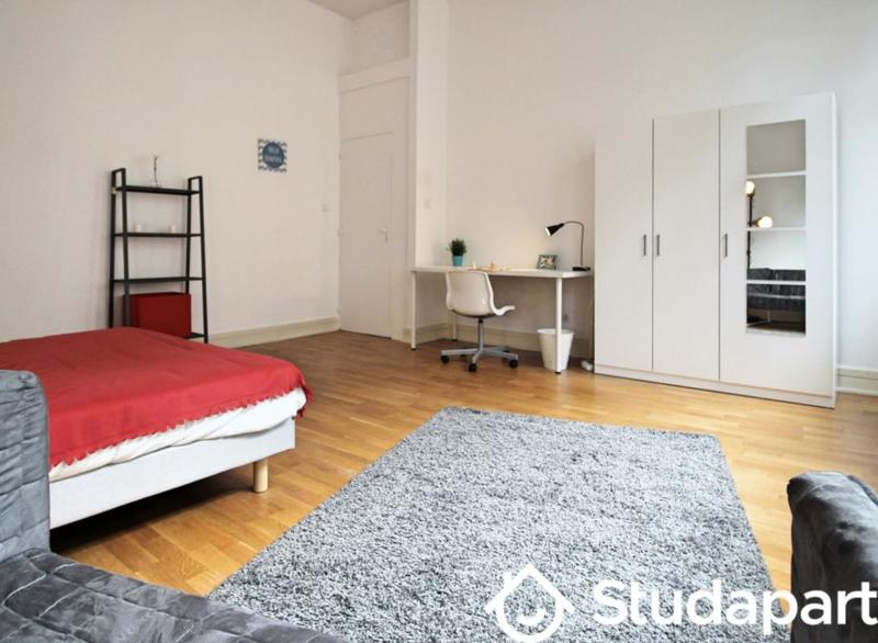 Chambre - 13 m² - 1 pièce