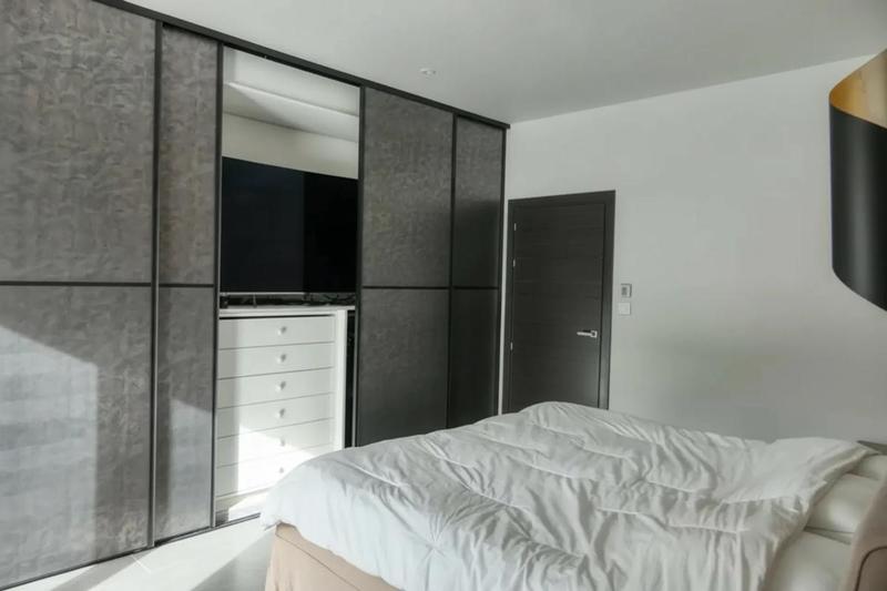 Maison - 200 m² - 7 pièces