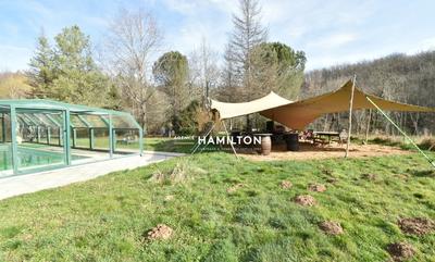 Moulin - 249 m² - 11 pièces