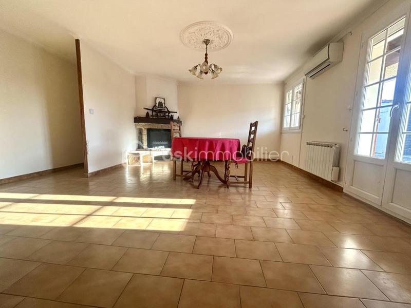 Maison traditionnelle - 86 m² - 4 pièces