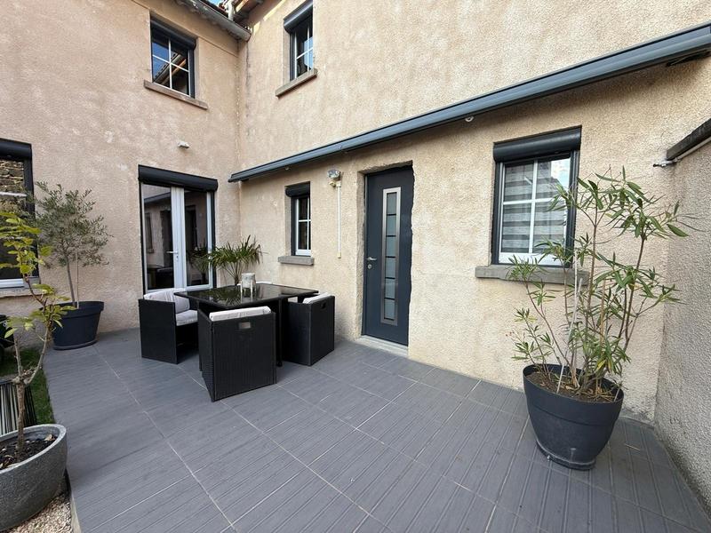 Maison - 110 m² - 4 pièces