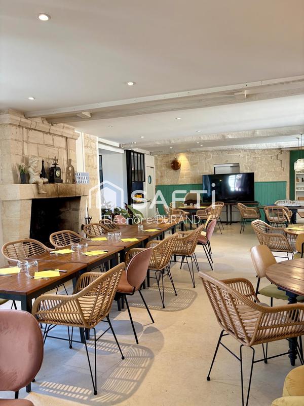 Local commercial - 250 m² - 5 pièces