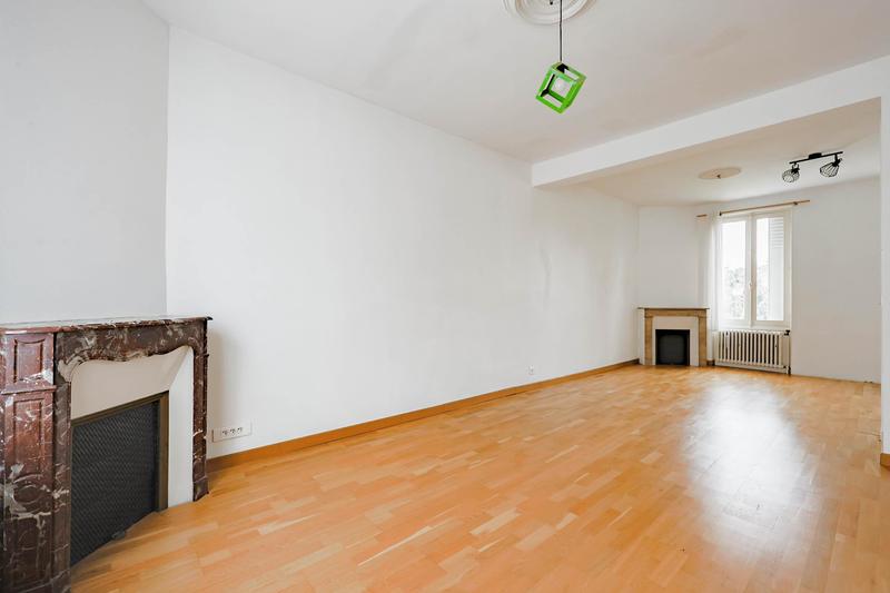 Maison - 102 m² - 6 pièces