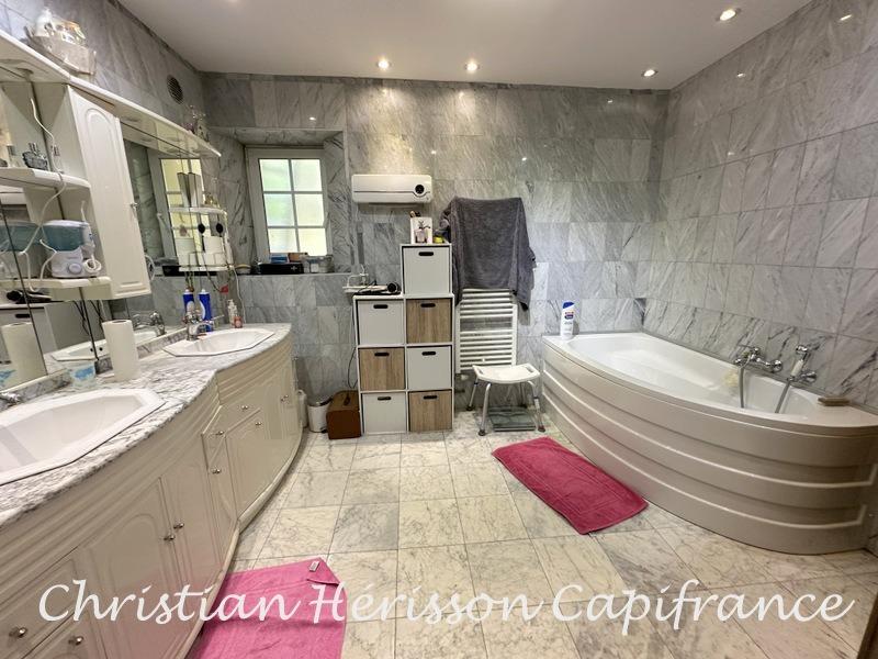 Maison de ville - 136 m² - 5 pièces