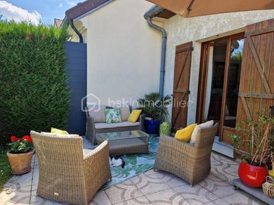 Maison traditionnelle - 170 m² - 5 pièces