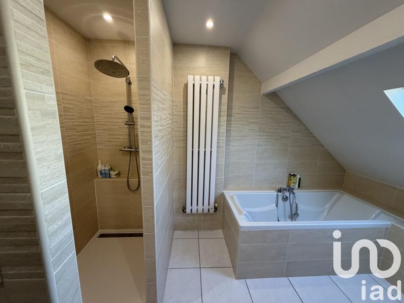 Maison - 141 m² - 5 pièces