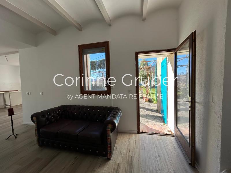 Maison - 237 m² - 11 pièces