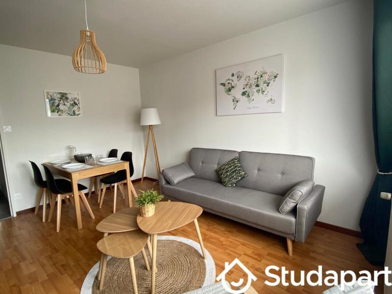 Chambre - 13 m² - 1 pièce