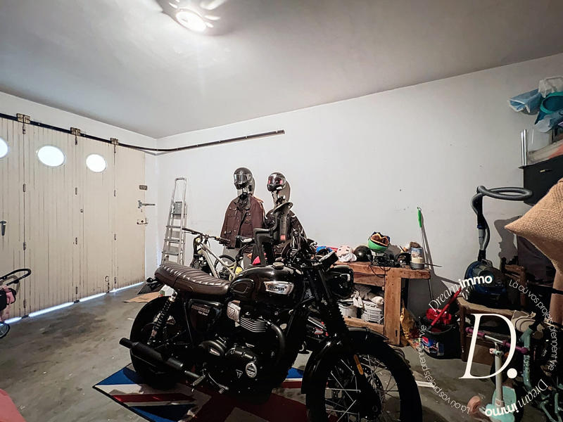 Maison - 140 m² - 6 pièces