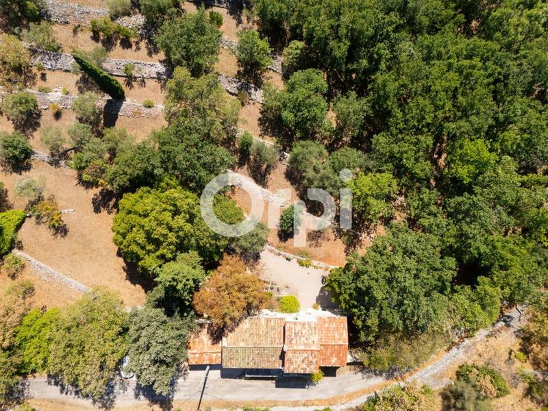 Mas - 188 m² - 4 pièces