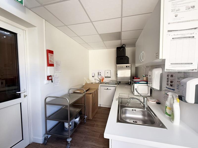 Local commercial - 127 m²