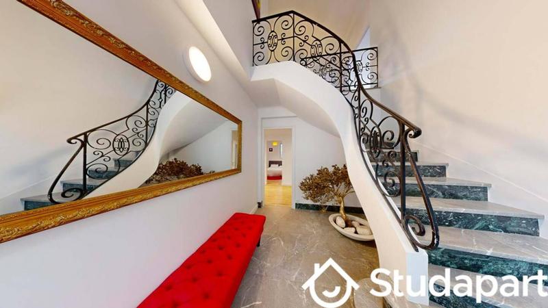 Chambre - 11 m² - 1 pièce