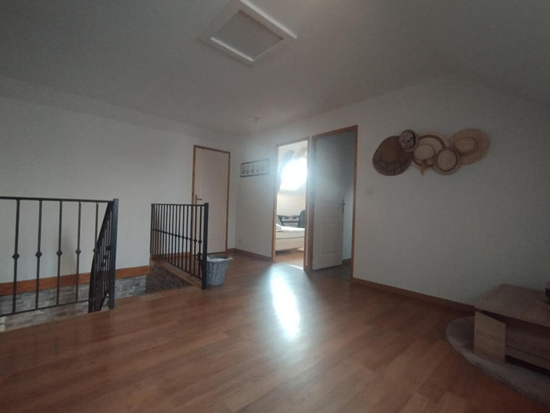 Maison - 200 m² - 7 pièces