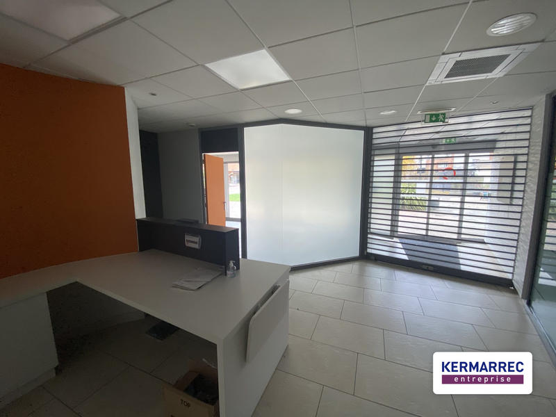 Local commercial - 106 m² - 6 pièces