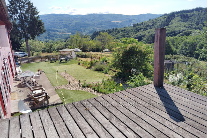 Propriété - 205 m² - 4 pièces