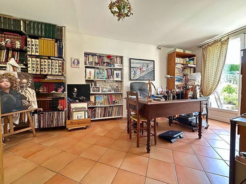 Maison en pierre - 226 m² - 9 pièces