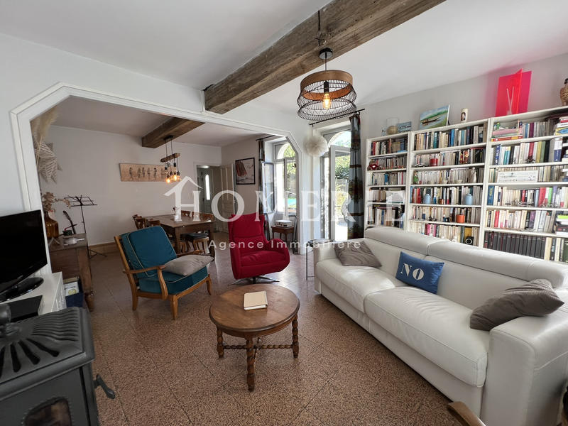 Maison - 193 m² - 8 pièces